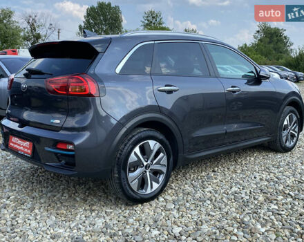 Сірий Кіа Niro, об'ємом двигуна 0 л та пробігом 116 тис. км за 21800 $, фото 25 на Automoto.ua