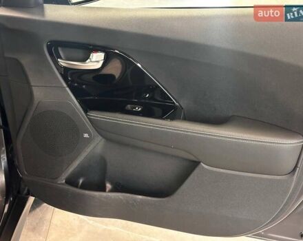 Сірий Кіа Niro, об'ємом двигуна 0 л та пробігом 155 тис. км за 19400 $, фото 35 на Automoto.ua