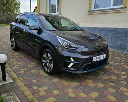 Сірий Кіа Niro, об'ємом двигуна 0 л та пробігом 136 тис. км за 19200 $, фото 1 на Automoto.ua