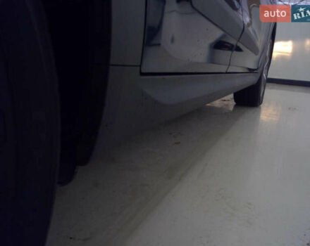 Серый Киа Niro, объемом двигателя 0 л и пробегом 108 тыс. км за 19900 $, фото 5 на Automoto.ua