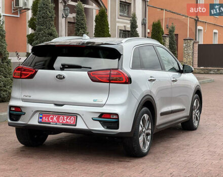 Серый Киа Niro, объемом двигателя 0 л и пробегом 118 тыс. км за 19350 $, фото 51 на Automoto.ua