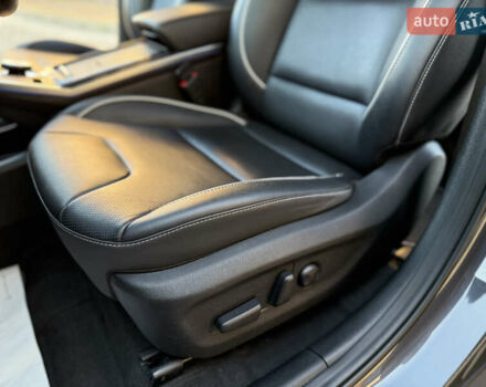 Серый Киа Niro, объемом двигателя 0 л и пробегом 145 тыс. км за 18800 $, фото 68 на Automoto.ua