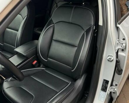 Сірий Кіа Niro, об'ємом двигуна 0 л та пробігом 71 тис. км за 21999 $, фото 36 на Automoto.ua