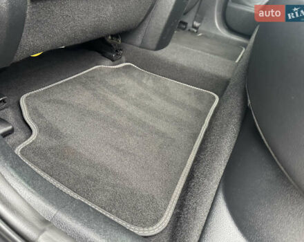 Серый Киа Niro, объемом двигателя 0 л и пробегом 158 тыс. км за 17750 $, фото 50 на Automoto.ua