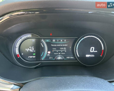 Серый Киа Niro, объемом двигателя 0 л и пробегом 143 тыс. км за 17900 $, фото 50 на Automoto.ua