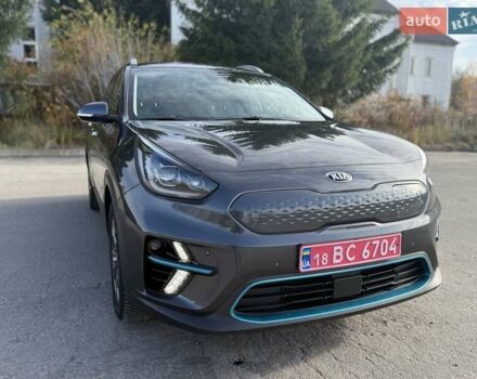 Серый Киа Niro, объемом двигателя 0 л и пробегом 124 тыс. км за 18950 $, фото 1 на Automoto.ua