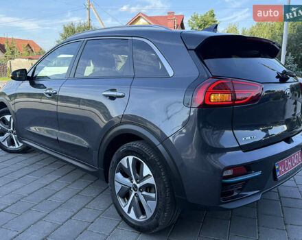 Серый Киа Niro, объемом двигателя 0 л и пробегом 85 тыс. км за 18999 $, фото 15 на Automoto.ua