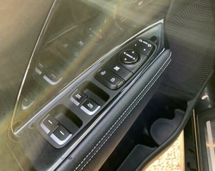 Сірий Кіа Niro, об'ємом двигуна 0 л та пробігом 128 тис. км за 18950 $, фото 16 на Automoto.ua