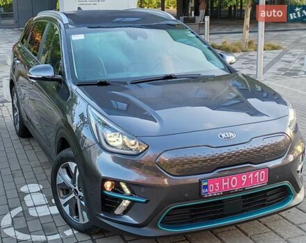 Киа Niro 2020 в Ровно на Automoto.ua Серый Киа Niro, объемом двигателя 0 л и пробегом 125 тыс. км за 19850 $, фото 34 на Automoto.ua