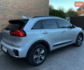 Серый Киа Niro, объемом двигателя 1.58 л и пробегом 67 тыс. км за 22600 $, фото 3 на Automoto.ua