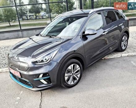 Сірий Кіа Niro, об'ємом двигуна 0 л та пробігом 126 тис. км за 20900 $, фото 6 на Automoto.ua