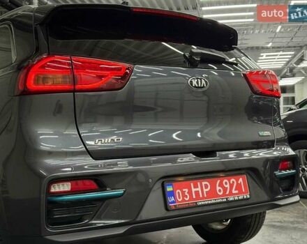 Серый Киа Niro, объемом двигателя 0 л и пробегом 153 тыс. км за 18558 $, фото 5 на Automoto.ua