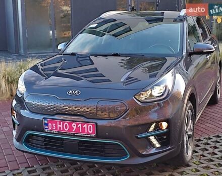 Киа Niro 2020 в Ровно на Automoto.ua Серый Киа Niro, объемом двигателя 0 л и пробегом 125 тыс. км за 19850 $, фото 95 на Automoto.ua