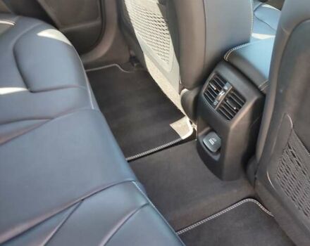 Серый Киа Niro, объемом двигателя 0 л и пробегом 49 тыс. км за 23000 $, фото 57 на Automoto.ua