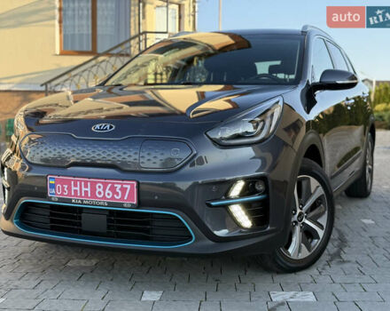 Серый Киа Niro, объемом двигателя 0 л и пробегом 145 тыс. км за 18800 $, фото 18 на Automoto.ua