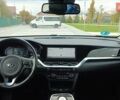 Серый Киа Niro, объемом двигателя 0 л и пробегом 82 тыс. км за 19500 $, фото 21 на Automoto.ua