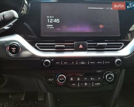 Серый Киа Niro, объемом двигателя 0 л и пробегом 115 тыс. км за 20300 $, фото 21 на Automoto.ua
