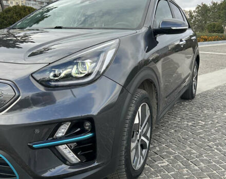 Сірий Кіа Niro, об'ємом двигуна 0 л та пробігом 113 тис. км за 19580 $, фото 4 на Automoto.ua