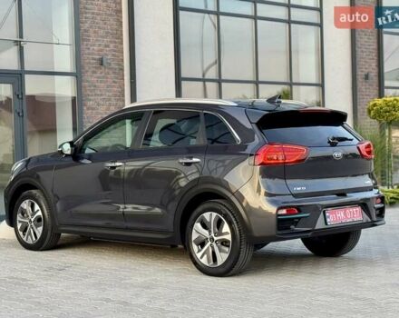 Серый Киа Niro, объемом двигателя 0 л и пробегом 82 тыс. км за 21000 $, фото 16 на Automoto.ua