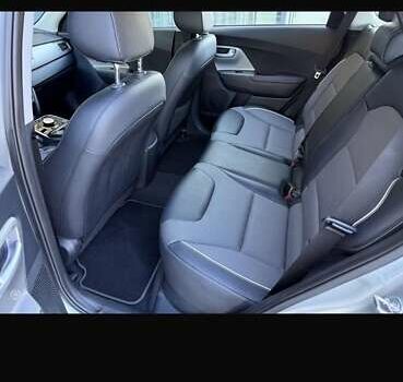 Кіа Niro 2020 у Чернівцях на Automoto.ua Сірий Кіа Niro, об'ємом двигуна 0 л та пробігом 12 тис. км за 19100 $, фото 23 на Automoto.ua