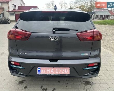 Серый Киа Niro, объемом двигателя 0 л и пробегом 117 тыс. км за 19700 $, фото 4 на Automoto.ua