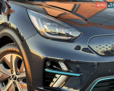 Серый Киа Niro, объемом двигателя 0 л и пробегом 142 тыс. км за 17700 $, фото 12 на Automoto.ua