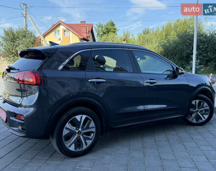 Серый Киа Niro, объемом двигателя 0 л и пробегом 85 тыс. км за 18999 $, фото 17 на Automoto.ua