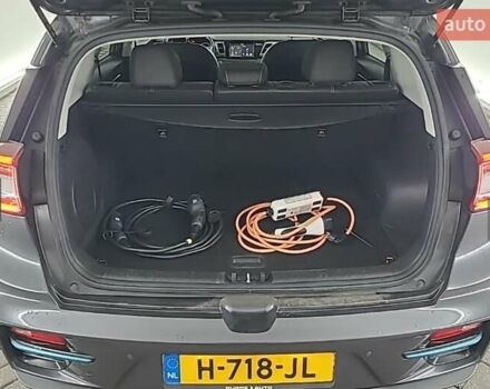 Серый Киа Niro, объемом двигателя 0 л и пробегом 125 тыс. км за 19250 $, фото 60 на Automoto.ua