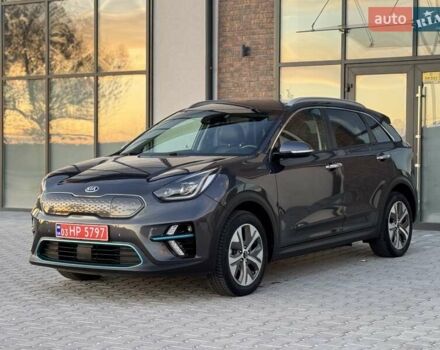Сірий Кіа Niro, об'ємом двигуна 0 л та пробігом 135 тис. км за 17500 $, фото 12 на Automoto.ua