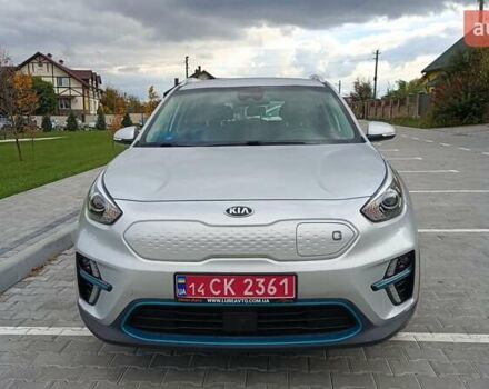 Серый Киа Niro, объемом двигателя 0 л и пробегом 82 тыс. км за 19500 $, фото 1 на Automoto.ua