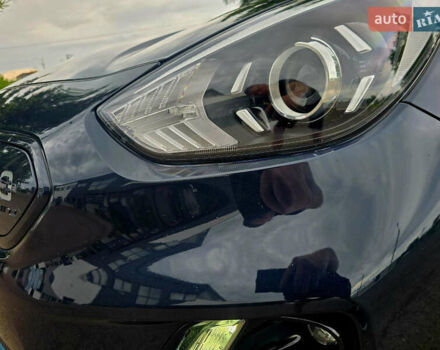Серый Киа Niro, объемом двигателя 0 л и пробегом 96 тыс. км за 19500 $, фото 25 на Automoto.ua