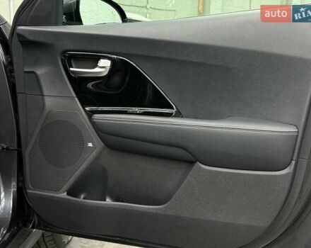 Серый Киа Niro, объемом двигателя 0 л и пробегом 153 тыс. км за 18558 $, фото 23 на Automoto.ua