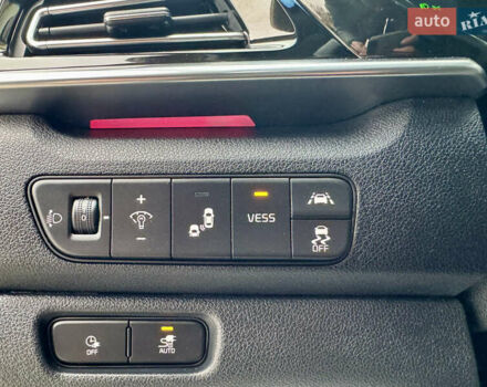 Серый Киа Niro, объемом двигателя 0 л и пробегом 109 тыс. км за 20500 $, фото 42 на Automoto.ua