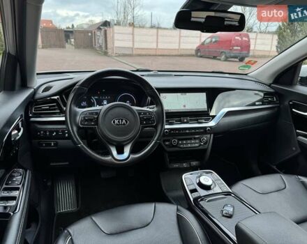 Сірий Кіа Niro, об'ємом двигуна 0 л та пробігом 118 тис. км за 19300 $, фото 75 на Automoto.ua