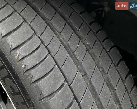 Сірий Кіа Niro, об'ємом двигуна 0 л та пробігом 63 тис. км за 20899 $, фото 28 на Automoto.ua