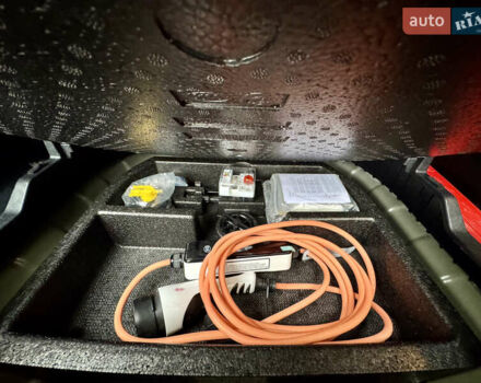 Серый Киа Niro, объемом двигателя 0 л и пробегом 109 тыс. км за 20500 $, фото 19 на Automoto.ua