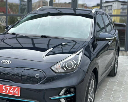 Серый Киа Niro, объемом двигателя 0 л и пробегом 128 тыс. км за 19400 $, фото 19 на Automoto.ua