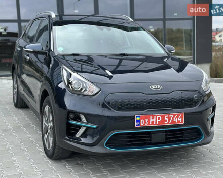 Серый Киа Niro, объемом двигателя 0 л и пробегом 128 тыс. км за 19400 $, фото 3 на Automoto.ua