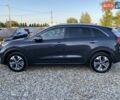 Сірий Кіа Niro, об'ємом двигуна 0 л та пробігом 107 тис. км за 21950 $, фото 14 на Automoto.ua