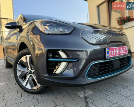Серый Киа Niro, объемом двигателя 0 л и пробегом 145 тыс. км за 18800 $, фото 4 на Automoto.ua