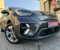 Серый Киа Niro, объемом двигателя 0 л и пробегом 145 тыс. км за 18800 $, фото 4 на Automoto.ua