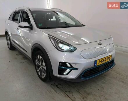 Сірий Кіа Niro, об'ємом двигуна 0 л та пробігом 71 тис. км за 21999 $, фото 107 на Automoto.ua