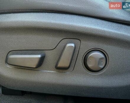 Серый Киа Niro, объемом двигателя 0 л и пробегом 97 тыс. км за 23200 $, фото 14 на Automoto.ua