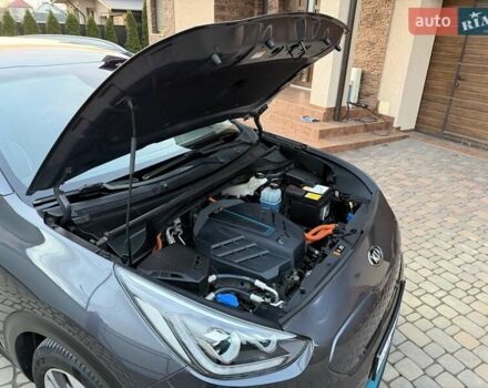 Сірий Кіа Niro, об'ємом двигуна 0 л та пробігом 118 тис. км за 20499 $, фото 99 на Automoto.ua