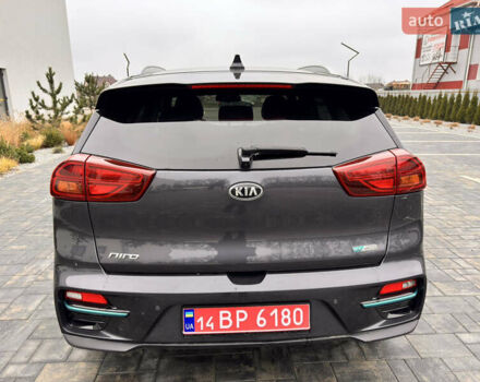 Серый Киа Niro, объемом двигателя 0 л и пробегом 77 тыс. км за 19500 $, фото 4 на Automoto.ua