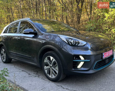Сірий Кіа Niro, об'ємом двигуна 0 л та пробігом 114 тис. км за 19400 $, фото 1 на Automoto.ua