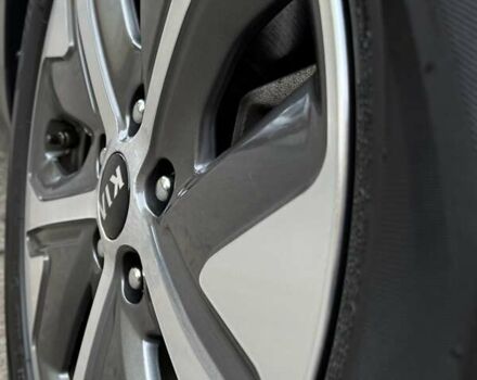 Киа Niro 2020 в Львове на Automoto.ua Серый Киа Niro, объемом двигателя 0 л и пробегом 136 тыс. км за 17950 $, фото 20 на Automoto.ua