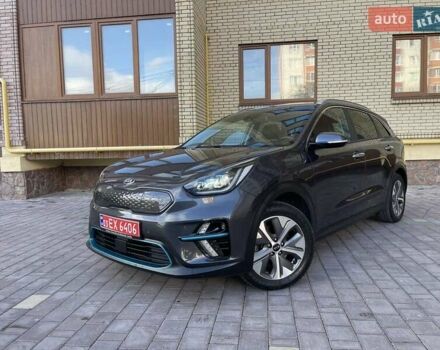 Серый Киа Niro, объемом двигателя 0 л и пробегом 125 тыс. км за 19250 $, фото 16 на Automoto.ua