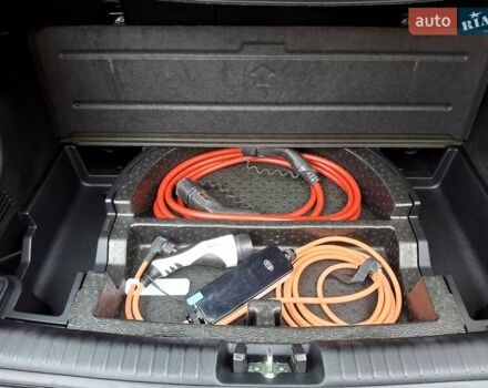 Серый Киа Niro, объемом двигателя 0 л и пробегом 115 тыс. км за 20300 $, фото 29 на Automoto.ua