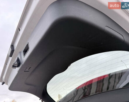 Серый Киа Niro, объемом двигателя 0 л и пробегом 126 тыс. км за 21500 $, фото 34 на Automoto.ua